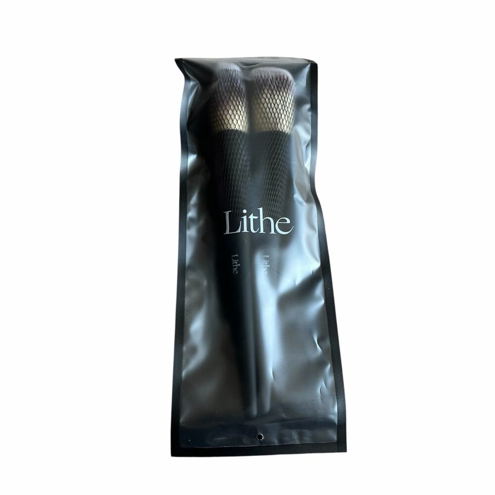 NWT! Lithe Beauty Essential Face Brush Set